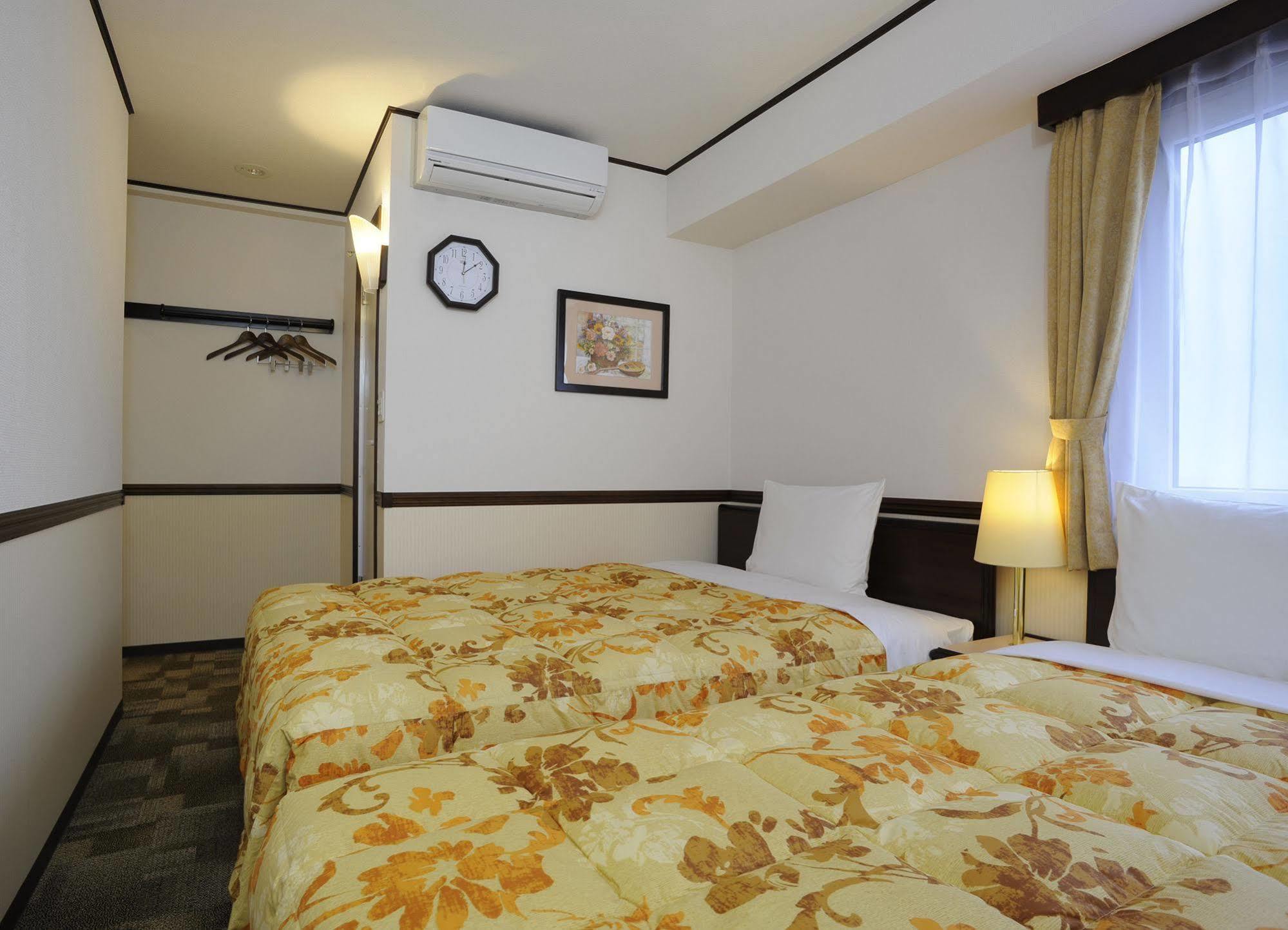 Toyoko Inn Aioi Eki Shinkansen Guchi Ngoại thất bức ảnh
